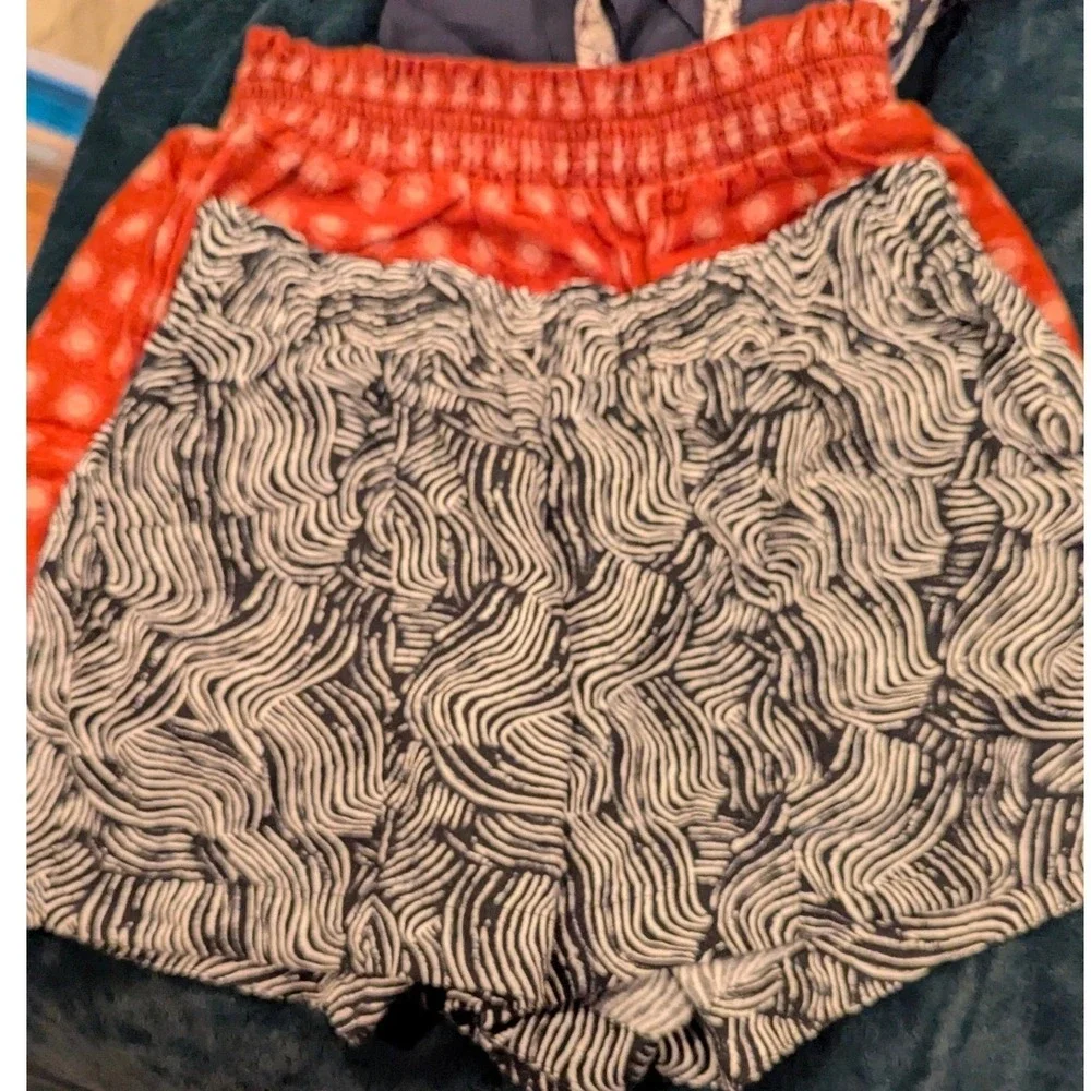 2 Pairs Target Linen‎ Blend Sz M Shorts Sun Print & Wave Print Elastic Waist
